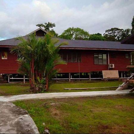 Mulu Tribal Homestay Екстериор снимка