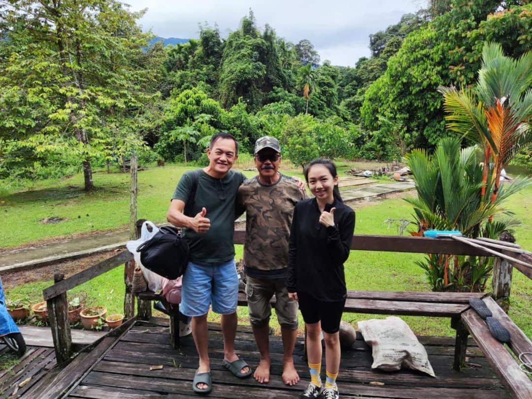 Mulu Tribal Homestay Екстериор снимка