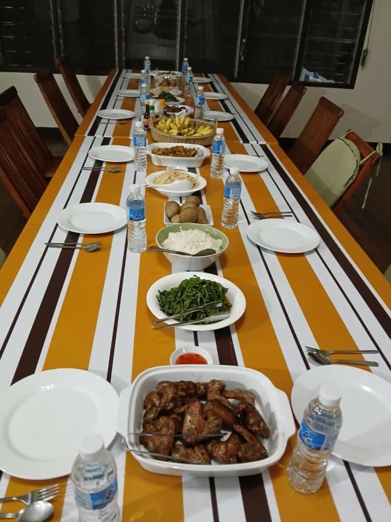 Mulu Tribal Homestay Екстериор снимка