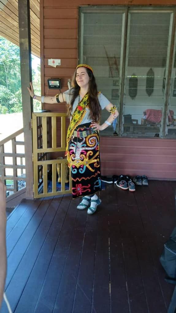 Mulu Tribal Homestay Екстериор снимка