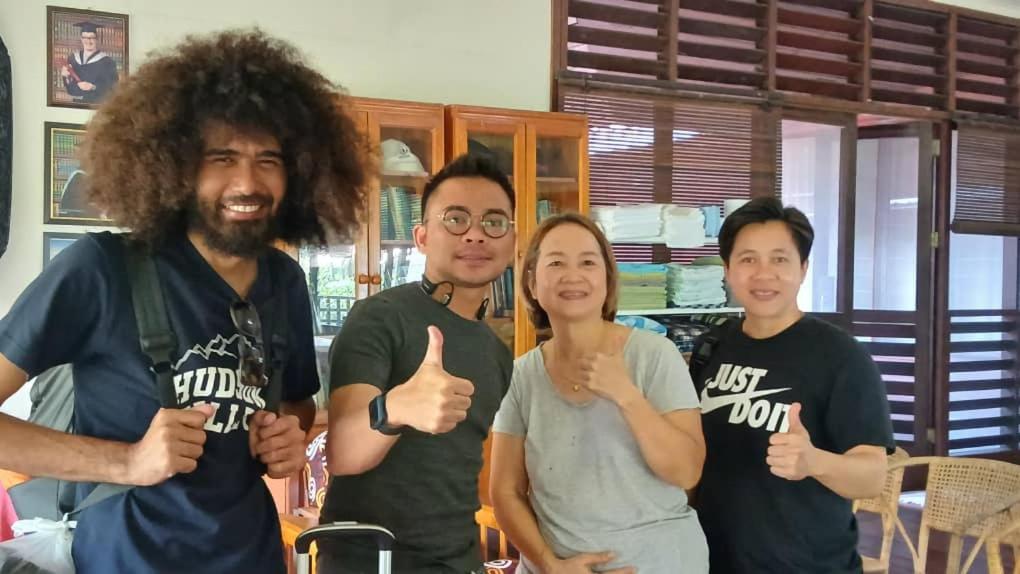 Mulu Tribal Homestay Екстериор снимка